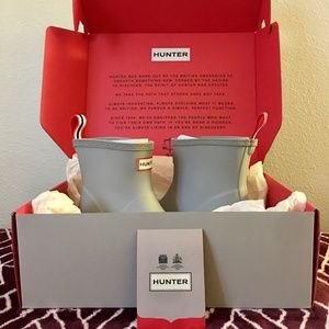 BRAND NEW NEVER WORN HUNTER Women's Original Play Short Boots, Size 8, Zinc